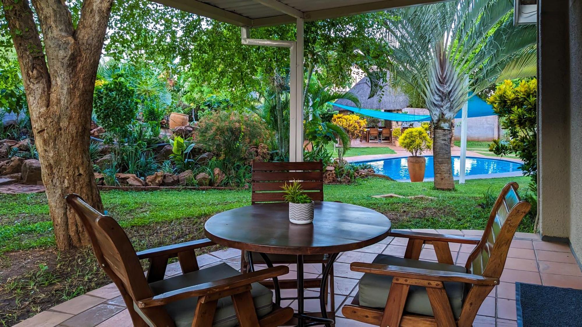 Room In Villa - Zambezi Family Lodge - Elephant Room Вікторія-Фоллс Екстер'єр фото
